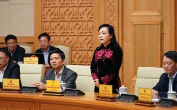 Nguyên Bộ trưởng Y tế Nguyễn Thị Kim Tiến chia tay các thành viên Chính phủ