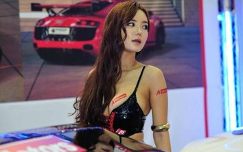 Bỏng mắt với thân hình bốc lửa của người mẫu xe Hàn Quốc