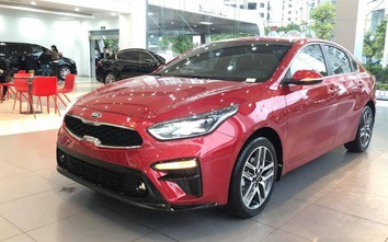 KIA Cerato số sàn - mẫu xe rẻ nhất phân khúc C có gì để hút khách?