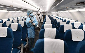 Tìm 21 khách thương gia ngồi cùng khoang máy bay với nữ bệnh nhân Covid-19