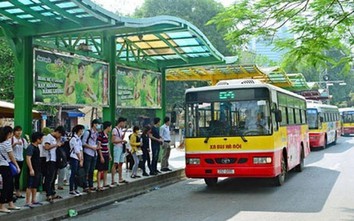 Hà Nội: Xe buýt, taxi, xe hợp đồng điện tử được hoạt động trở lại