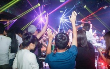 Hà Nội vẫn dừng hoạt động rạp chiếu phim, quán bar, karaoke, massage