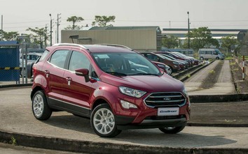 Ford EcoSport giảm giá sập sàn, chỉ còn từ 465 triệu đồng