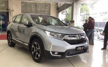 Honda CR-V nhập khẩu khan hàng, chờ ra bản lắp ráp