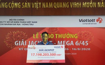 Mua vé số Vietlott thử vận may, người đàn ông "ẵm" ngay hơn 17 tỷ đồng