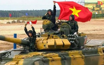 Đội tuyển xe tăng Việt Nam về đích đầu tiên ở lượt đi giải Tank Biathlon