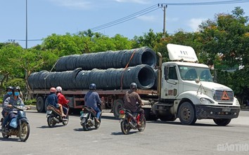 Đà Nẵng: Phương tiện đua nhau ngược vòng xuyến, tai nạn rình rập