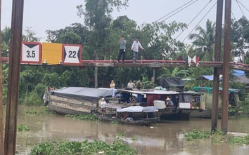 Hơn 60 tấn gạo chìm sông khi ghe bị đâm thủng, thiệt hại 600 triệu