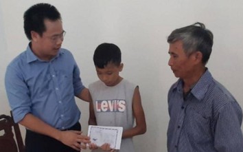 Bắc Giang: Bé mồ côi khóc ngặt tìm mẹ sau TNGT được hỗ trợ 14,5 triệu đồng