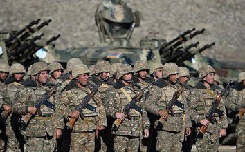 Armenia báo động, tố cáo Azerbaijan phát động tấn công quân sự