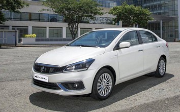 Suzuki Ciaz đứng ngoài cuộc đua trang bị an toàn