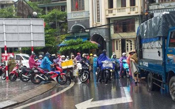 Bão số 7 tại Quảng Ninh:Cấm xe thô sơ, người đi bộ, xe máy qua cầu Bãi Cháy