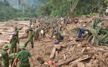 Thiệt hại sau bão số 9 gia tăng, huy động vạn chiến sĩ cứu hộ ở miền Trung