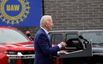 Điều khiến các nhà sản xuất ô tô Mỹ lo ngại nếu Biden thắng cử