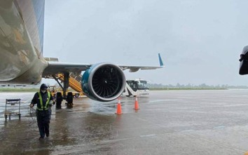 Ảnh hưởng bão số 12: Tạm dừng khai thác 5 sân bay
