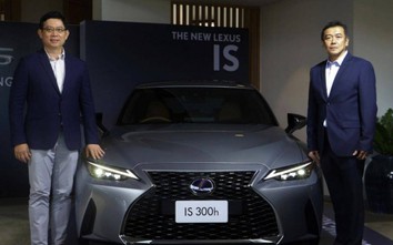 Lexus IS 2021 ra mắt Đông Nam Á, giá từ 88.760 USD