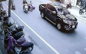 Quảng Ninh: Truy tìm xe bán tải tông cô gái đi xe máy bị thương rồi bỏ chạy
