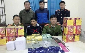Bắt giữ 2 anh em họ cùng số lượng ma túy "khủng" ở Nghệ An