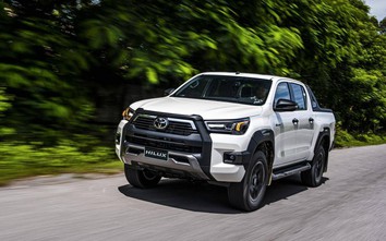 Xe bán tải bán chạy nhất năm 2020: Toyota Hilux hút khách hơn Ford Ranger