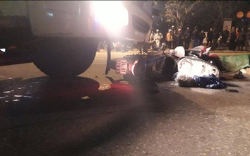 Xe tải tông xe máy trên QL1 qua Quảng Trị, 2 người tử vong thương tâm