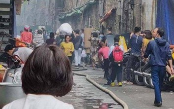 Bác tin đồn cháy chợ Đồng Xuân, có vụ cháy ở nhà ngõ Gầm Cầu