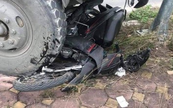 Ô tô và xe máy va chạm tại vòng xuyến ngã tư trên QL18, một người bị thương