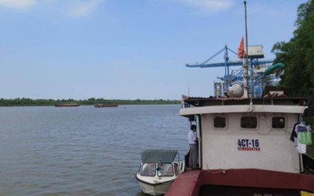 Hạn chế tàu thuyền đi lại trên sông Kinh Thầy