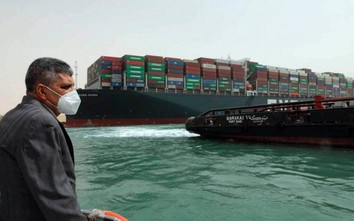Siêu tàu container mắc cạn tại Suez không phải do gió lớn, bão cát?