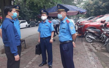 Cận cảnh xử lý hàng loạt bãi gửi xe "khủng" không phép ở Hà Nội