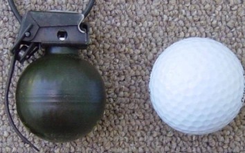 Lựu đạn nhỏ nhất thế giới chỉ bằng quả bóng gôn