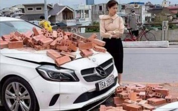 Hành động đẹp của nữ tài xế Mercedes sau va chạm với xe ba gác chở gạch