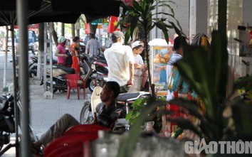 Có ca lây nhiễm Covid-19, nhiều người Đà Nẵng vẫn phớt lờ đeo khẩu trang