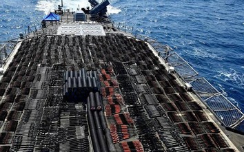 Hạm đội 5 của Mỹ bắt tàu không số chở đầy vũ khí Nga và Trung Quốc