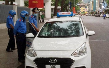 Hà Nội: Tài xế taxi dù "chặt chém" khách ngoại bị phạt 9 triệu đồng