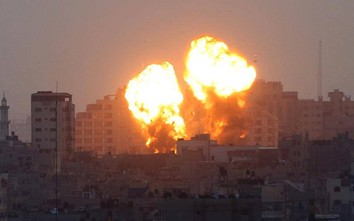 Video: Máy bay Israel ném bom vào trụ sở ngân hàng của Hamas ở Dải Gaza