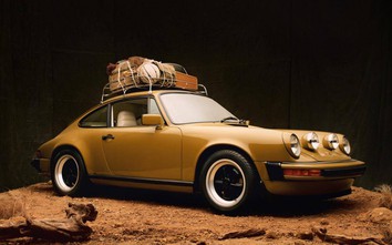 Porsche 911 SC được phục chế dưới bàn tay của hãng thời trang nổi tiếng