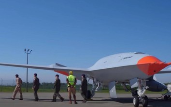 Video: Lần đầu trong lịch sử UAV Mỹ tiếp nhiên liệu cho máy bay chiến đấu