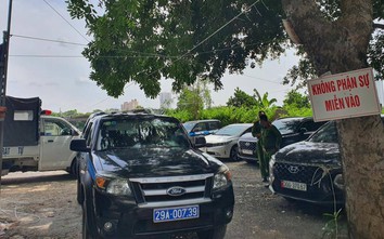 Đóng cửa bãi xe không phép khu bán đảo Linh Đàm sau vụ taxi G7 bị xịt sơn
