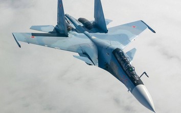 Phi công Mỹ sợ hãi trước "dao mổ trên không" Su-30 Nga trên biển Okhotsk?