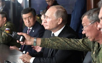 Chuyên gia Kedmi: Ông Putin trực tiếp ra lệnh ném bom cảnh báo tàu Anh