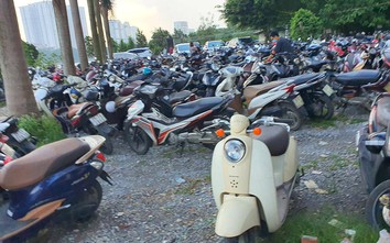 Hà Nội: Bãi giữ xe “phạt cho tồn tại” vì dân có nhu cầu