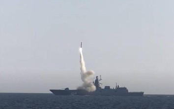 Bộ Quốc phòng Nga công bố video bắn tên lửa siêu thanh Zircon từ tàu nổi