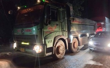 Vụ xe “siêu tải” phá đường ở Huế: Đoàn xe Việt Thắng “chạy ngày cày đêm”