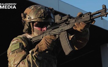 Vì sao cựu binh Thủy quân lục chiến Mỹ đánh giá rất cao súng trường AK-12?