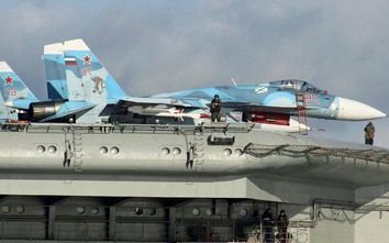 Lo hướng Ukraine, Nga ồ ạt triển khai máy bay chiến đấu "lạ" tới Crimea