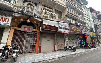 Hà Nội: Đóng cửa vì dịch Covid-19, nhà phố cổ vẫn rao bán giá "trên trời"