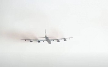 Taliban tuyên bố đã bắn tên lửa vào máy bay ném bom B-52 của Mỹ
