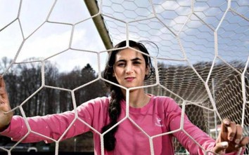 Taliban chiếm quyền, các nữ cầu thủ bóng đá Afghanistan gào khóc vì sợ hãi