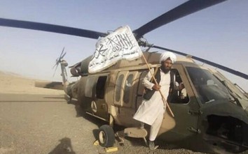 Video nghi vấn quân Taliban lái thử trực thăng triệu đô của Mỹ