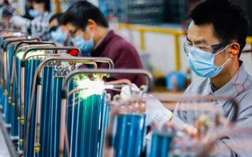 Vì sao ADB hạ dự báo tăng trưởng Việt Nam năm 2021 chỉ còn 3,8%?